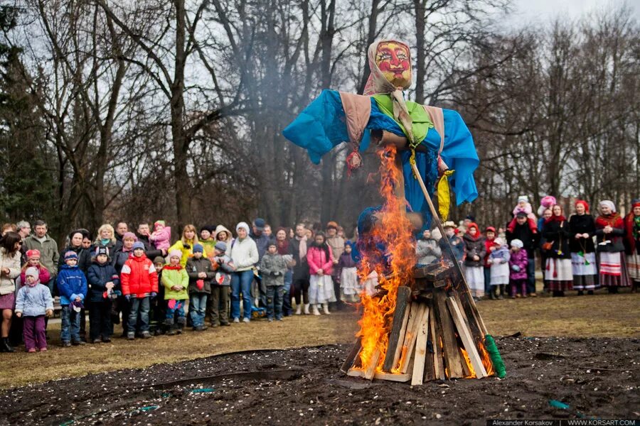 Старинный весенний праздник народов твоего края фото. Гуканне вясны в Беларуси. Праздник весны в Беларуси. Весенний праздник. Праздник Гуканне вясны.