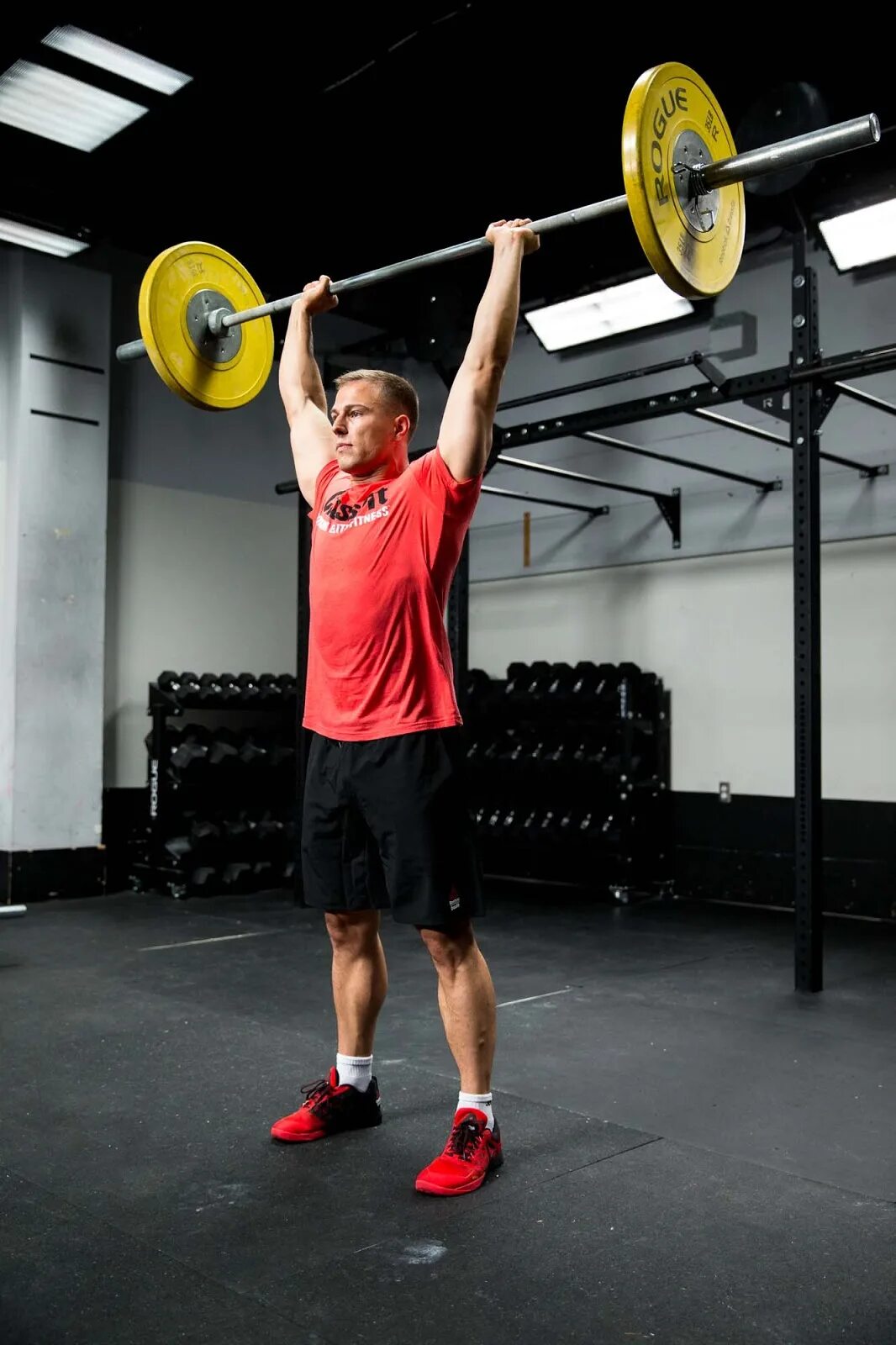 Push press — швунг жимовой. Жимовой швунг кроссфит техника. Швунг жимовой со штангой техника. Push press. Швунг штанги кроссфит.