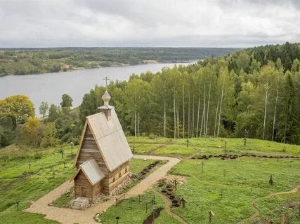 Деревяшки гора