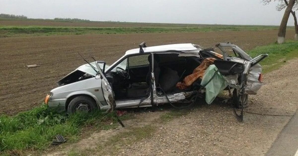 ДТП Ачуево Краснодарский край. Авария Славянск Ачуево. Авария Ачуево Краснодарский край. ДТП станица Петровская Славянский район.