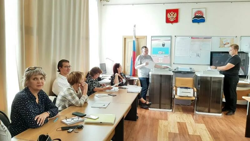 Ростовская область мартыновский район поселок зеленолугский школа. Лицей вторая школа внутри. Информ уик обучение по проекту 3 поток. Информ уик обучение по проекту 3 поток. Коиб что это такое на выборах.