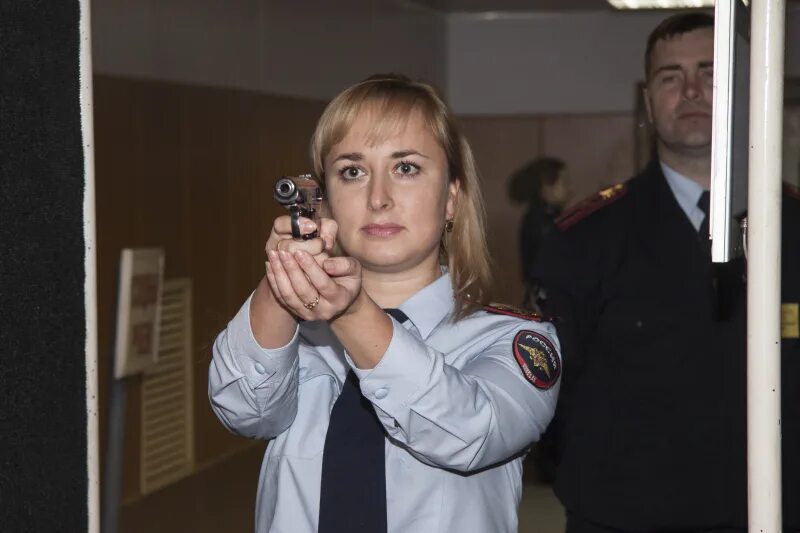 Быть женой следователя. Женщины в полиции. Женщина полицейский. Девушка милиционер. Девушки в полиции России.