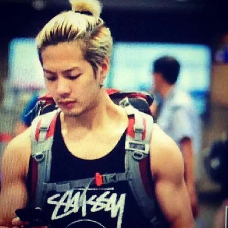 Jackson wang селфи. Инстаграм джексона. Jackson wang. Двойник майкла джексона. Jackson krecioch.