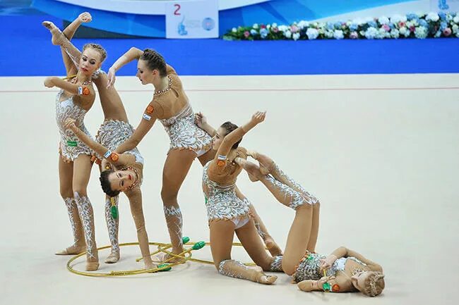 гимнастика групповые выступления. командная гимнастика. гимнастика групповые выступления. художественная гимнастика групповые. групповые выступления по художественной гимнастике.