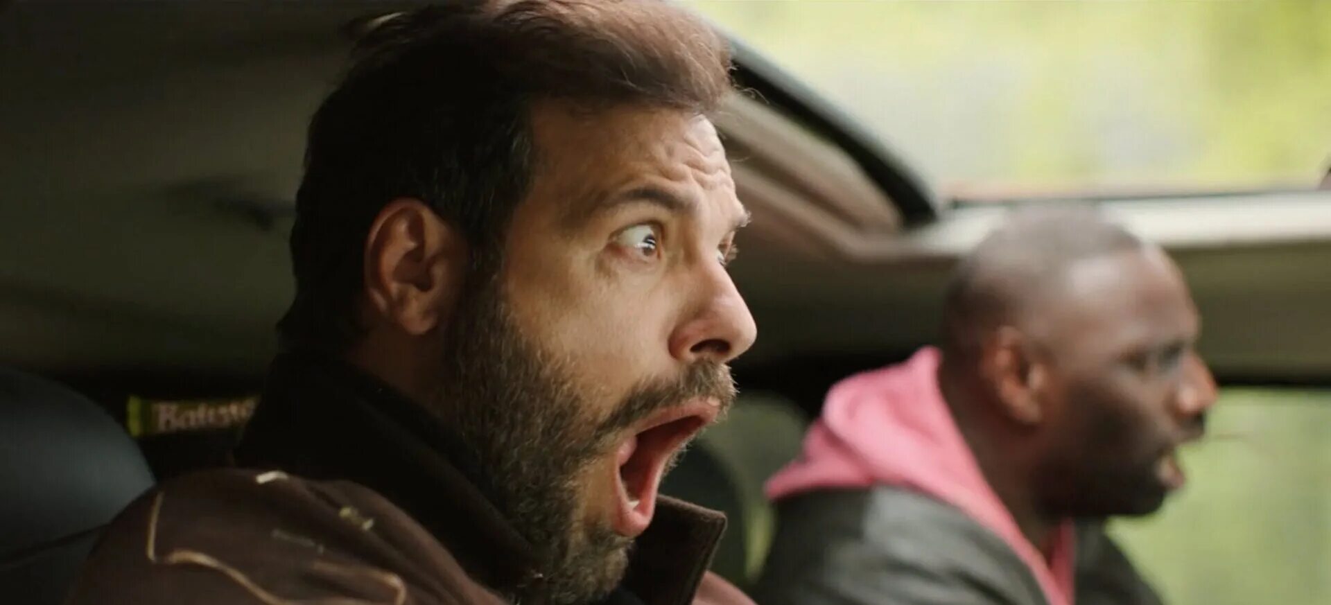 Супергерои паоло дженовезе. Комедии нетфликс 2022. Шутки в сторону фильм 2022. Неувольняемый фильм. Ребел уилсон 2022.