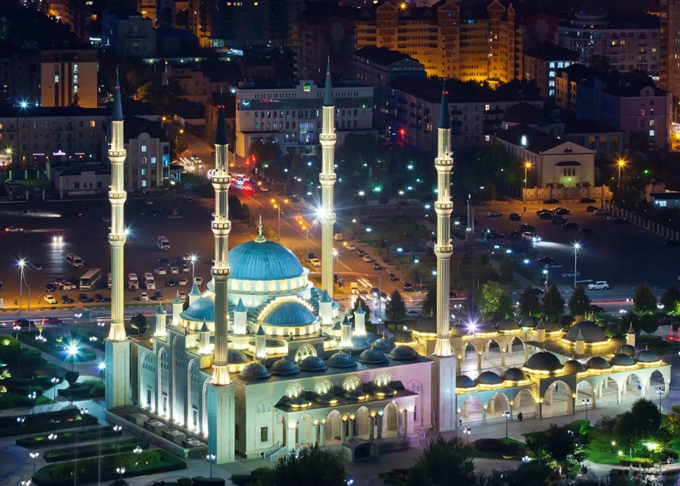 Город назвали грозным. Мечеть «сердце Чечни». Мечеть Ахмата Кадырова сердце Чечни. Мечеть «сердце Чечни» (г. Грозный). Соборная мечеть Грозный.