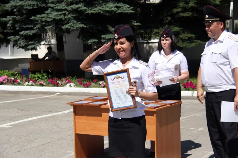 Сайт саратовского гибдд. Сотрудники Саратовского ГАИ. УГИБДД по Саратовской области. Полиция Ардон сотрудники. ГАИ Саратов.