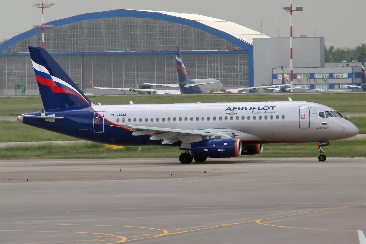 Суперджет 100 ra-89009. Superjet 100 Аэрофлот. Ra-89032. Су 1288.