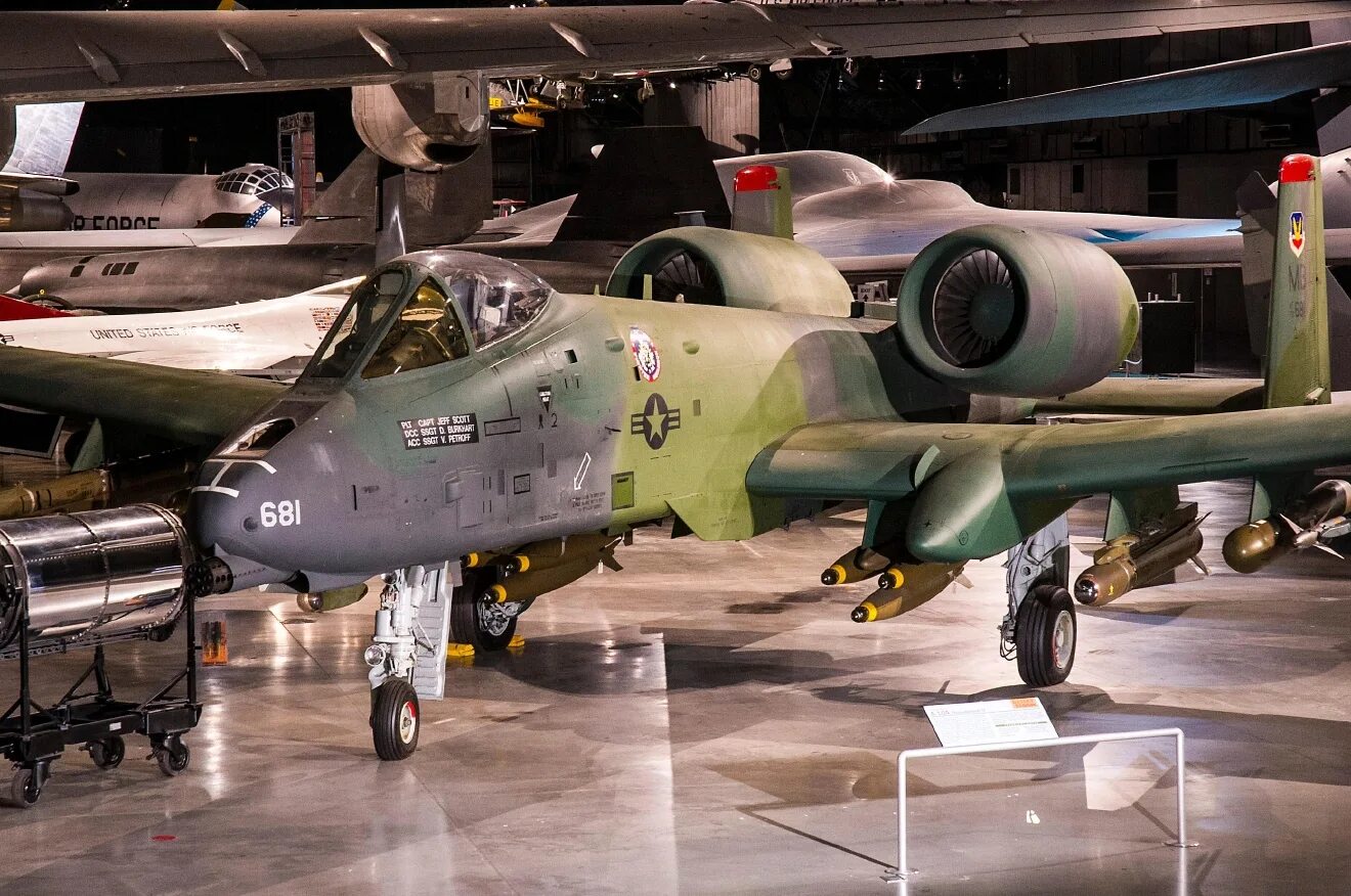 3a 10b 2. A-10a "Thunderbolt II". A-10 Thunderbolt. A10 Thunderbolt II Warthog. A-10a Thunderbolt II камуфляж.