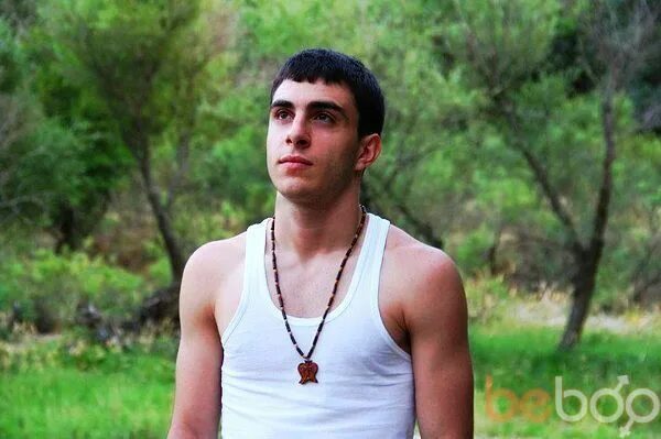 Армянские мужчины. Красивые армяне. Парни из Армении. Молодые армяне. Ереван мужчины