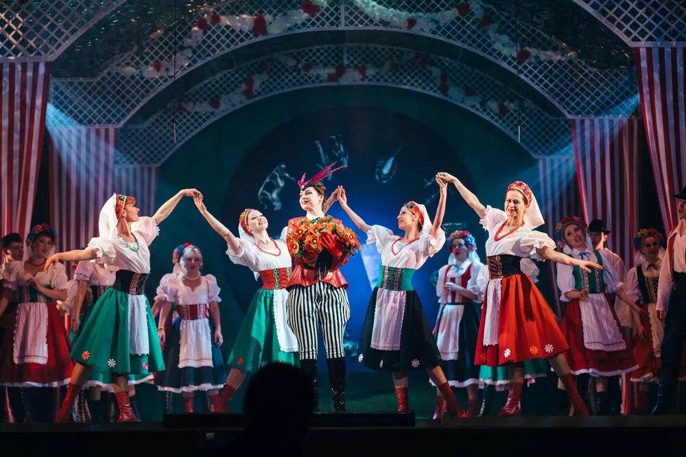 оперетта графиня марица спб. графиня марица пятигорск. марица волгоградский музыкальный театр. марица оперетта. марица музыкальный театр.