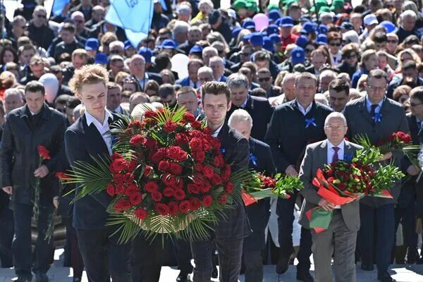 1 май минск. 1 Мая цветы. Празднование 1 мая. 1 Мая праздник 2023. 1 Мая в Белоруссии.