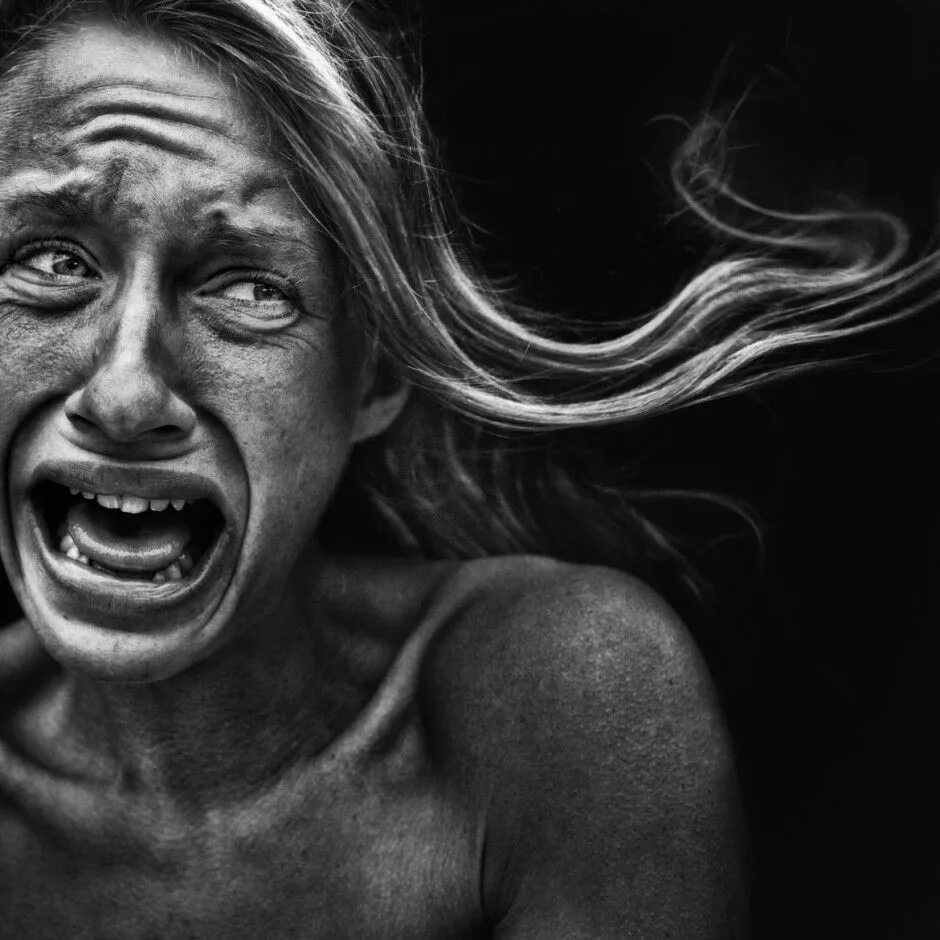 Искозить. Ли Джеффриса. Портреты Lee Jeffries. Ужас эмоция. Страдание эмоция.