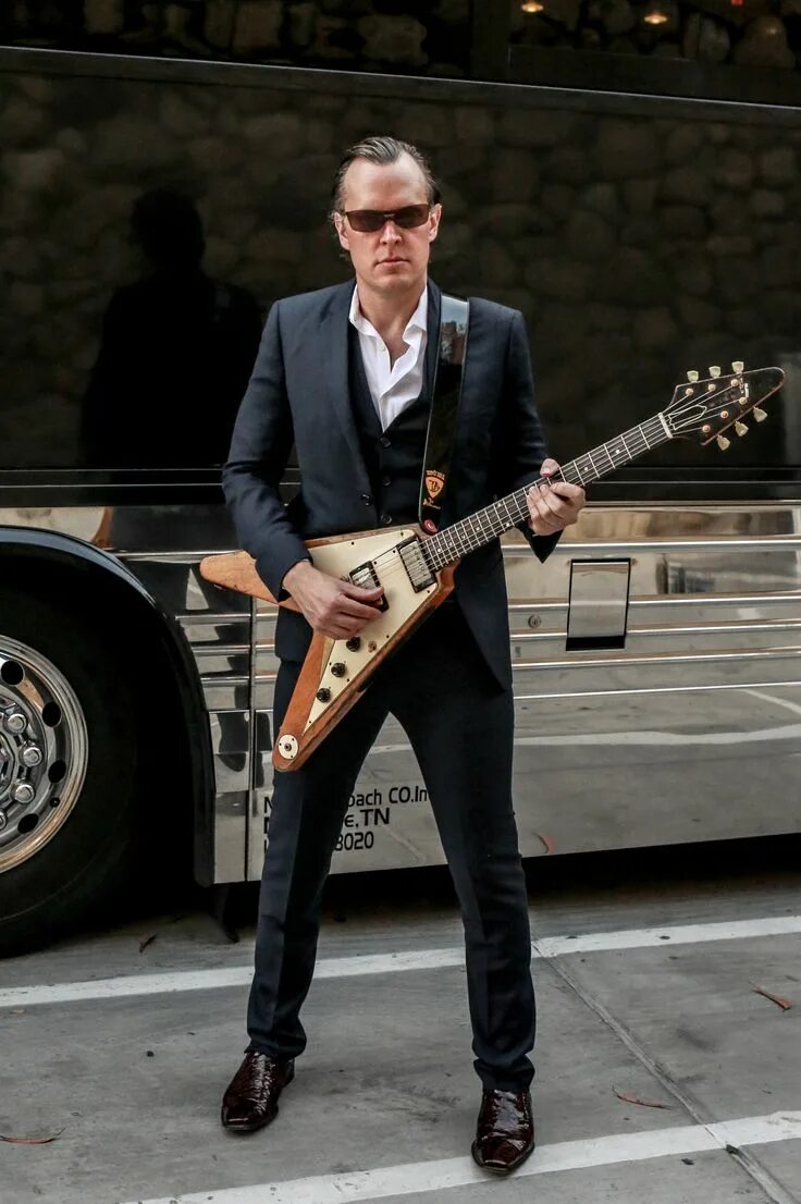 Joe Bonamassa. Joe Bonamassa 2022. Joe Bonamassa гитарист. Joe Bonamassa фото. Блюз джо бонамасса