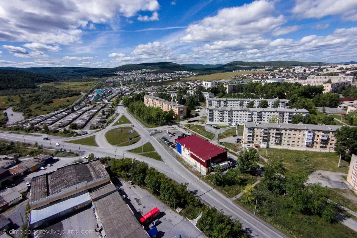 Челябинск город сатка. Г сатка саткинский район. Сатка челяб обл. Дк магнезит сатка. Население города сатка челябинской области.