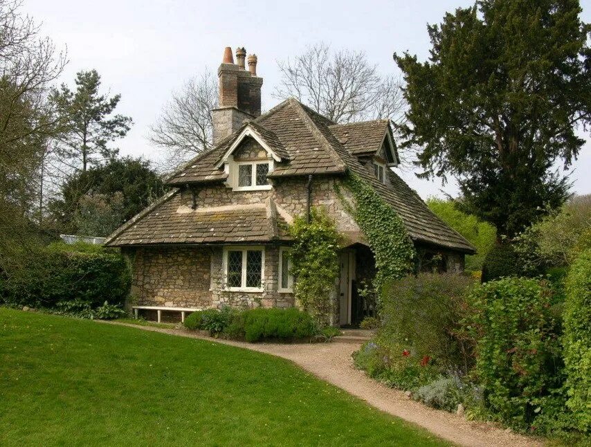 Домики англии 19 века. English cottage. Маленький английский домик. English cottage. Английский домик.