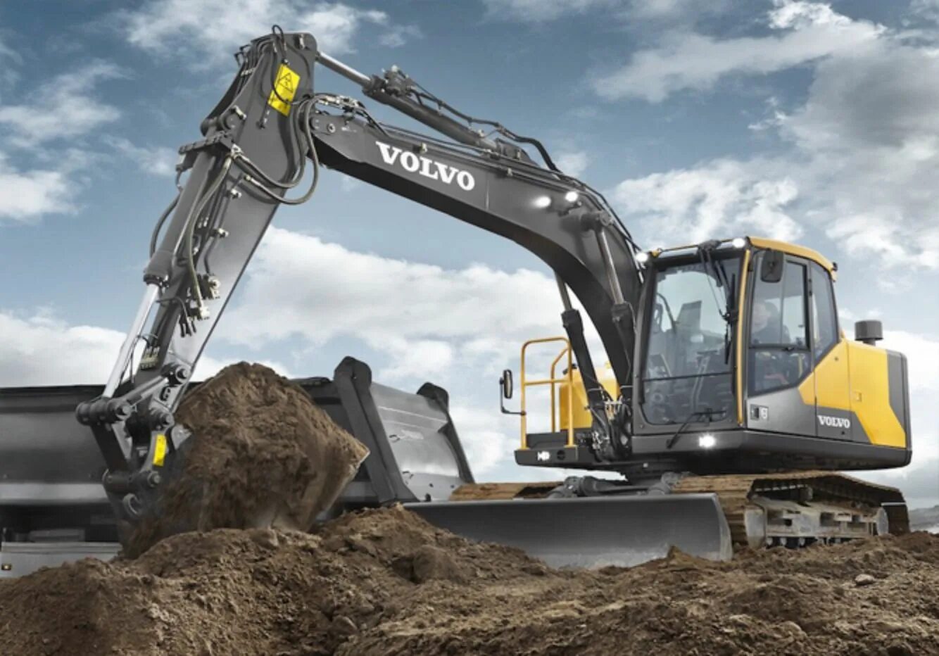 Найти экскаватор. Volvo ec140. volvo ew205d. е160w экскаватор. вольво 140 экскаватор.