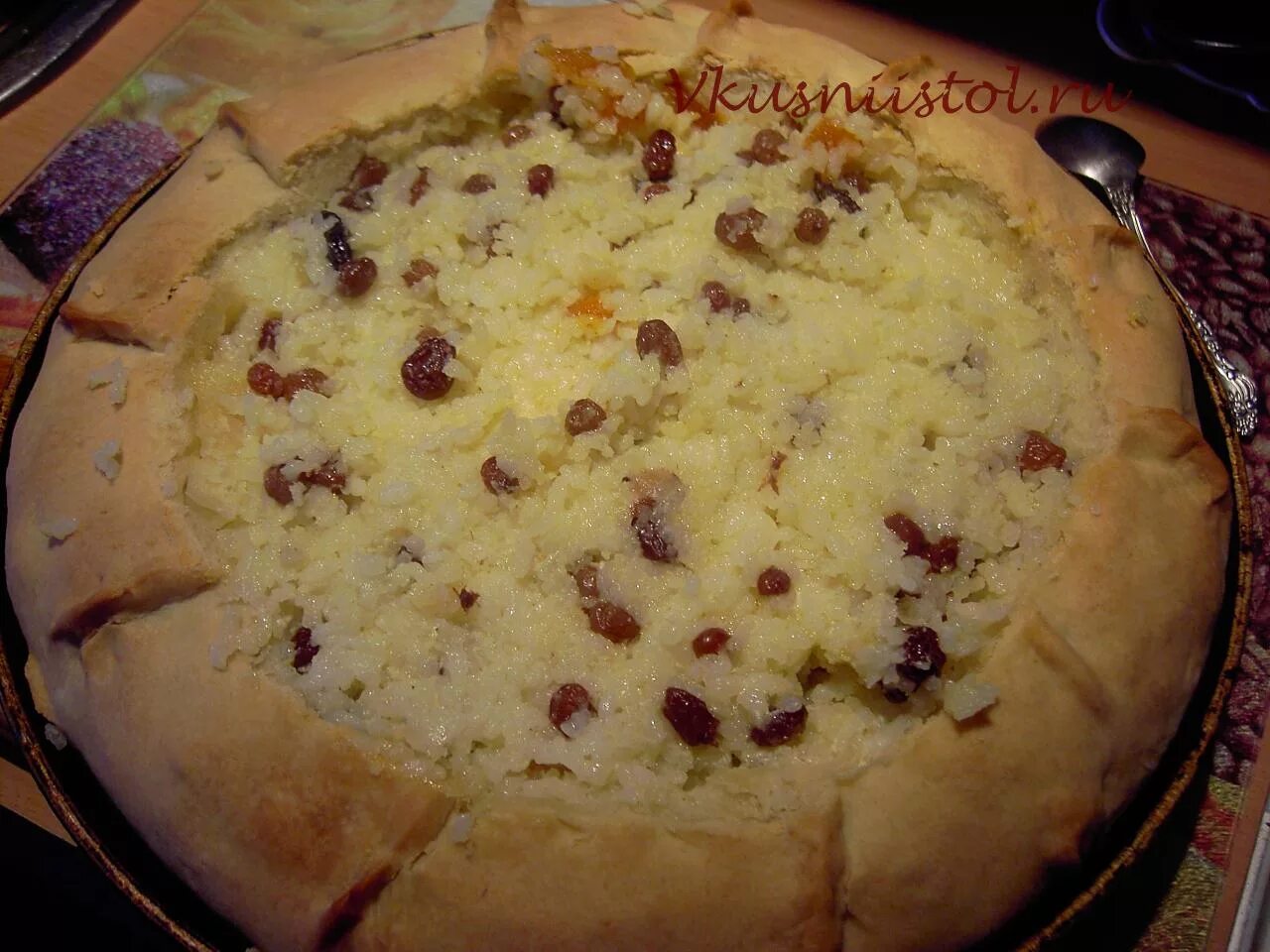 Губадия татарский. Балиш татарский. С рисом и изюмом татарский. Пирог губадия. Татарский балиш с рисом и изюмом.