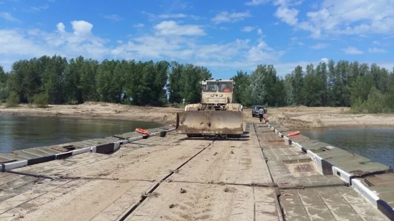 Соль илецк паводок сегодня. Понтонный мост через Илек соль-Илецк. Соль Илецк Понтонный мост. Понтонный мост соль Илецк Покровка. Понтонный мост Покровка.