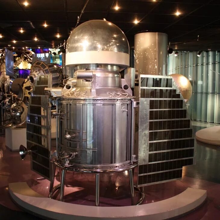 советской автоматической межпланетной станции (амс) “венера-1”. Venera 1. советский аппарат венера-1. «венера-1» (1961). венера-1 автоматическая межпланетная станция.