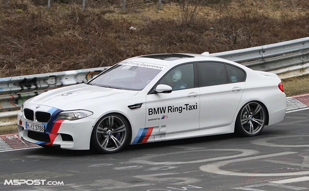 BMW m5 Motorsport. Винил на БМВ м5 ф10. BMW m5 Ring Taxi. BMW f10 винил. Тест м5