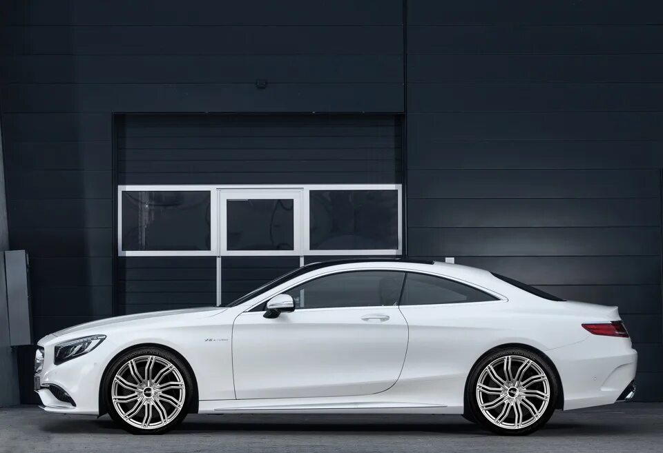 Mercedes s222 coupe. Мерседес 222 купе. S63 amg 222 купе. Мерседес 222 амг 63 купе. Мерседес с63 амг серый.