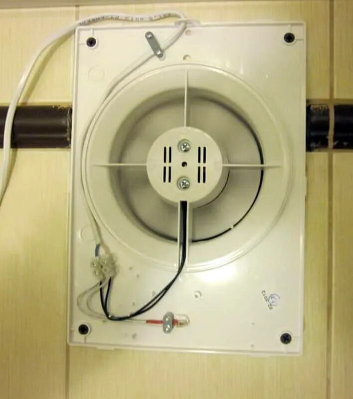 Вытяжка кабеля. Вентилятор вытяжной со Шнуровым выключателем d120. Вентилятор вытяжной vector 80 с, до 6 кв. м., воздухообмен 80 м3/ч, белый. Вентилятор вытяжной для ванной с выключателем веревочным. Вентилятор для вытяжки в ванной.