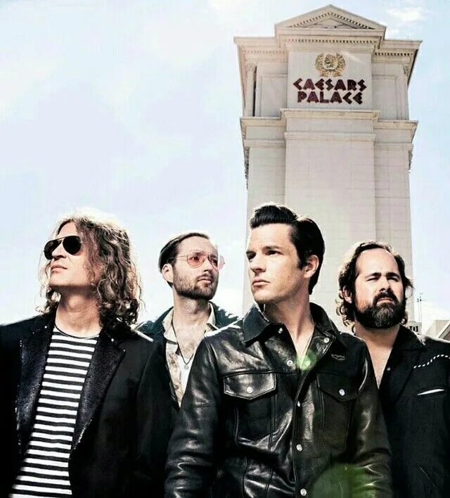 The killers bright light. Группа the killers 2025. the killers сейчас. the killers 2001.