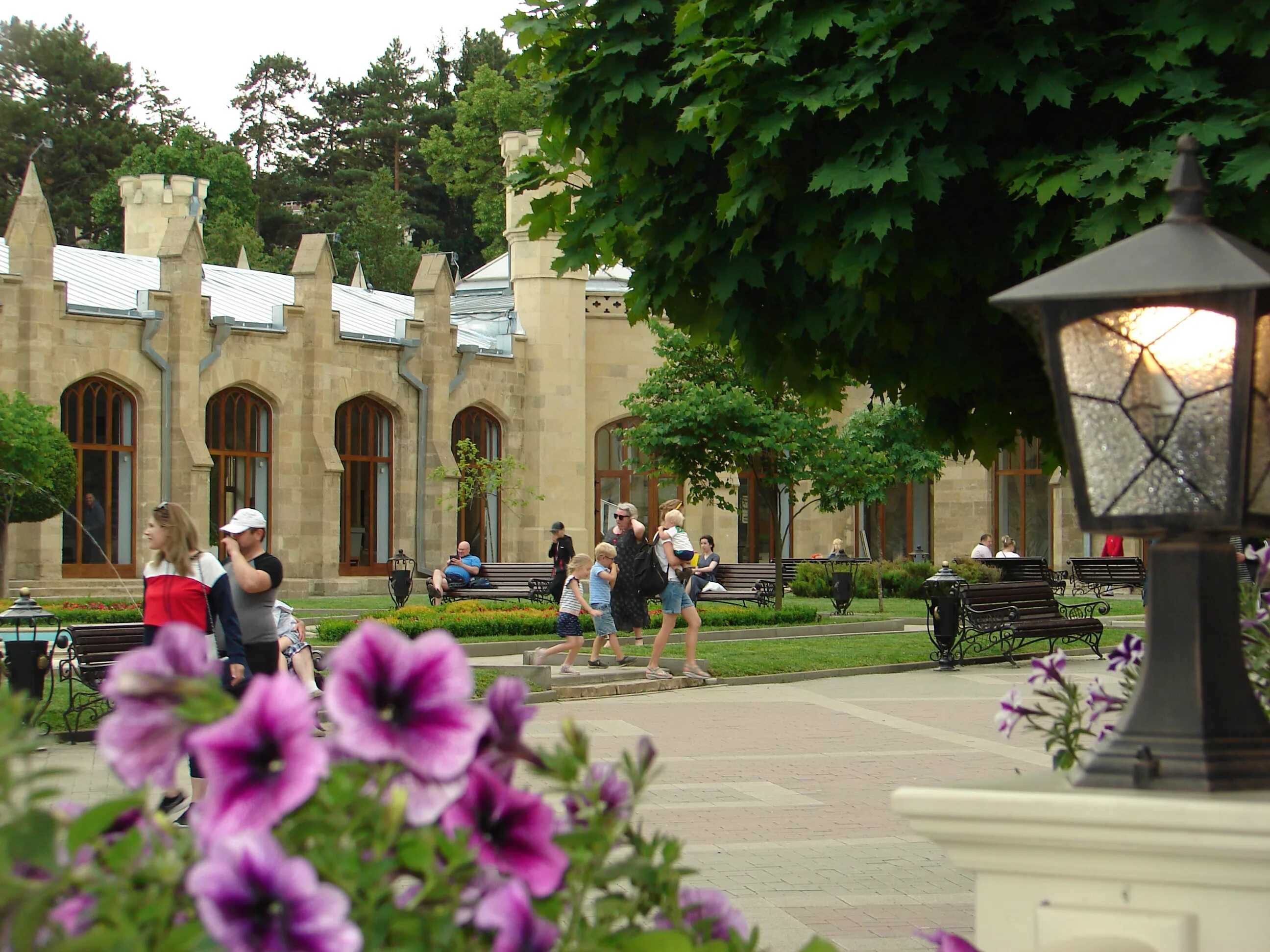 Весенний Кисловодск. Кисловодск парк. Кисловодск 2001. Кисловодск весной 2020. Чем заняться в кисловодске