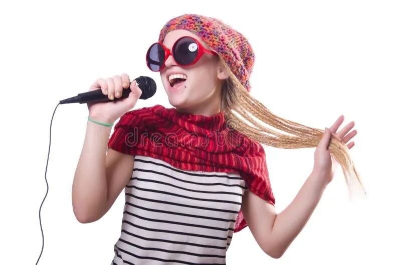Включи белый петь. Девушка с микрофоном. Девушка на сцене с микрофоном. Пение на белом фоне. Поет девушка в очках.