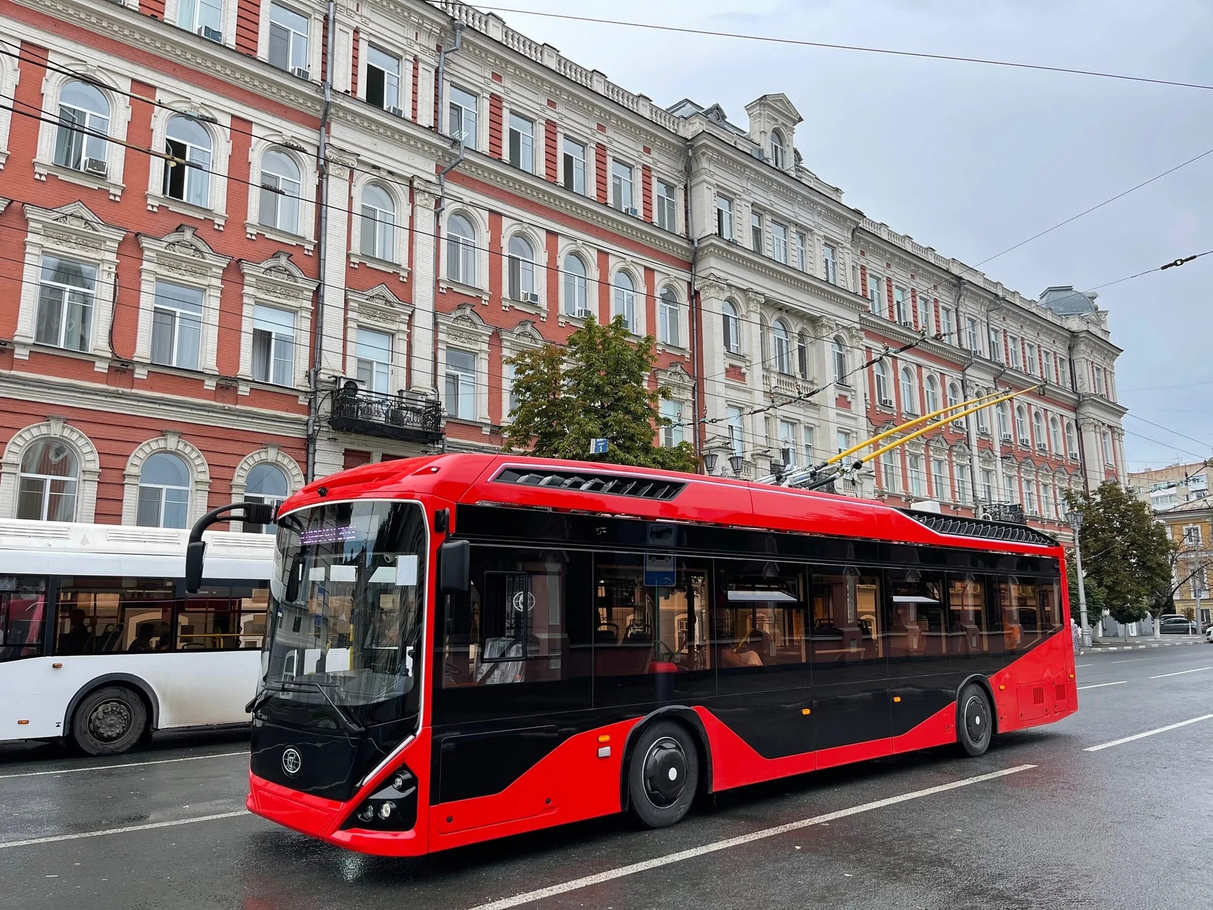 Электробус энгельс. Троллейбус ПКТС-6281 «Адмирал». Троллейбус ПКТС-6281.01 «Адмирал». ПКТС Адмирал 2022. Троллейбус Адмирал 2022.