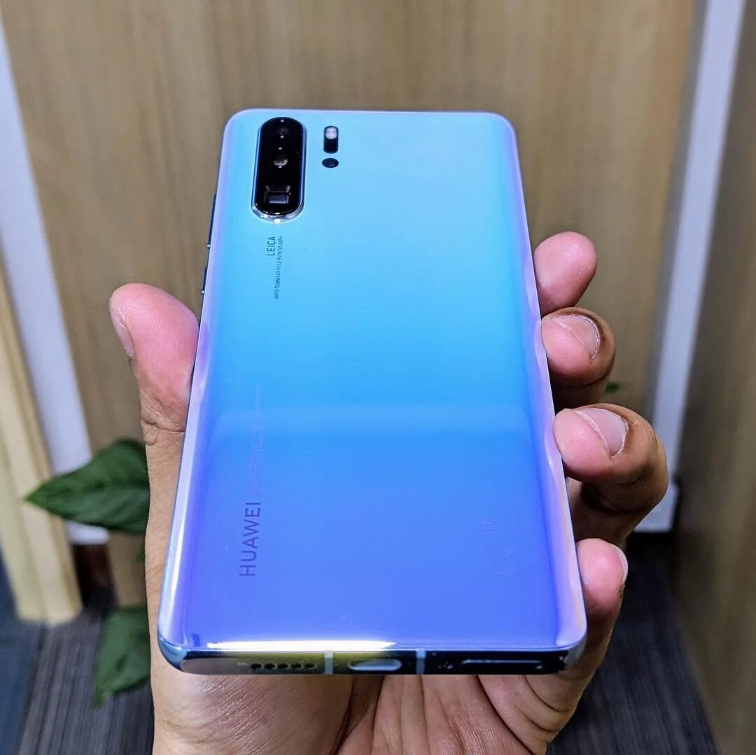 Huawei honor p30. Хуавей п30. Хонор p30. Honor p30 Pro. Хуавей p30.