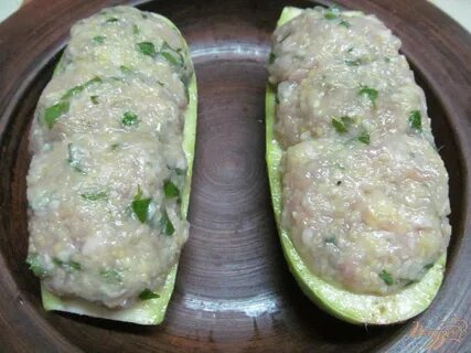 Кабачки с фаршем в сметане в духовке