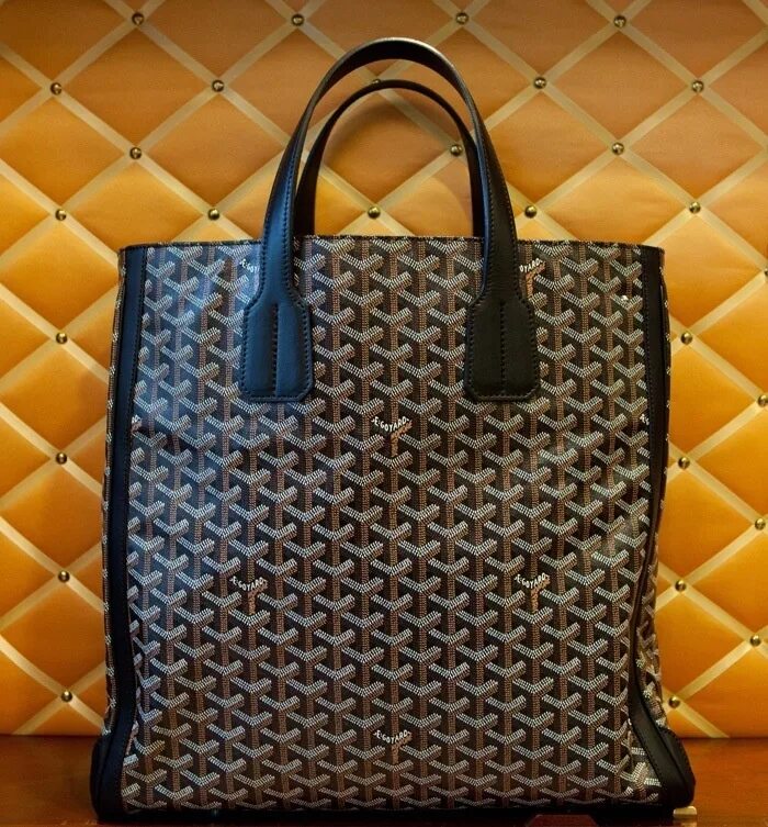 Сумка goyard man white. Сумка goyard belvedere pm bag. Goyard оригинал. Сумка goyard belvedere. Сумка goyard belvedere.