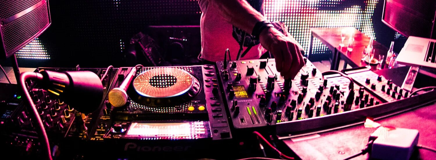 Звуковое оборудование для мероприятий. Музыкальное оборудование. Музыкальное сопровождение вашего праздника. Стоп диджей. Sound event.