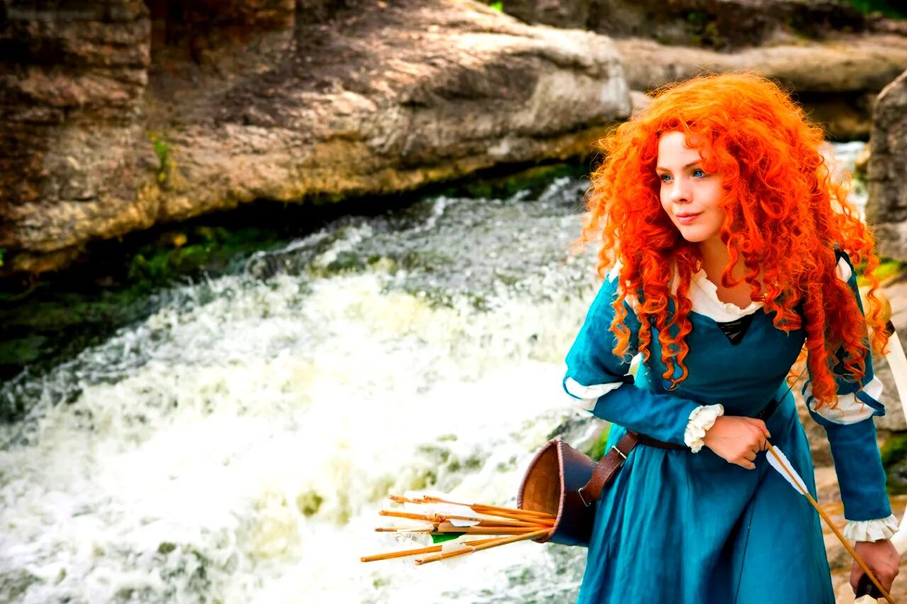 Про рыжую девочку. Про рыжую девочку. Изольда дюшаук лукреция борджиа. Рыжеволосая девочка. Рейчел херд-вуд парфюмер.