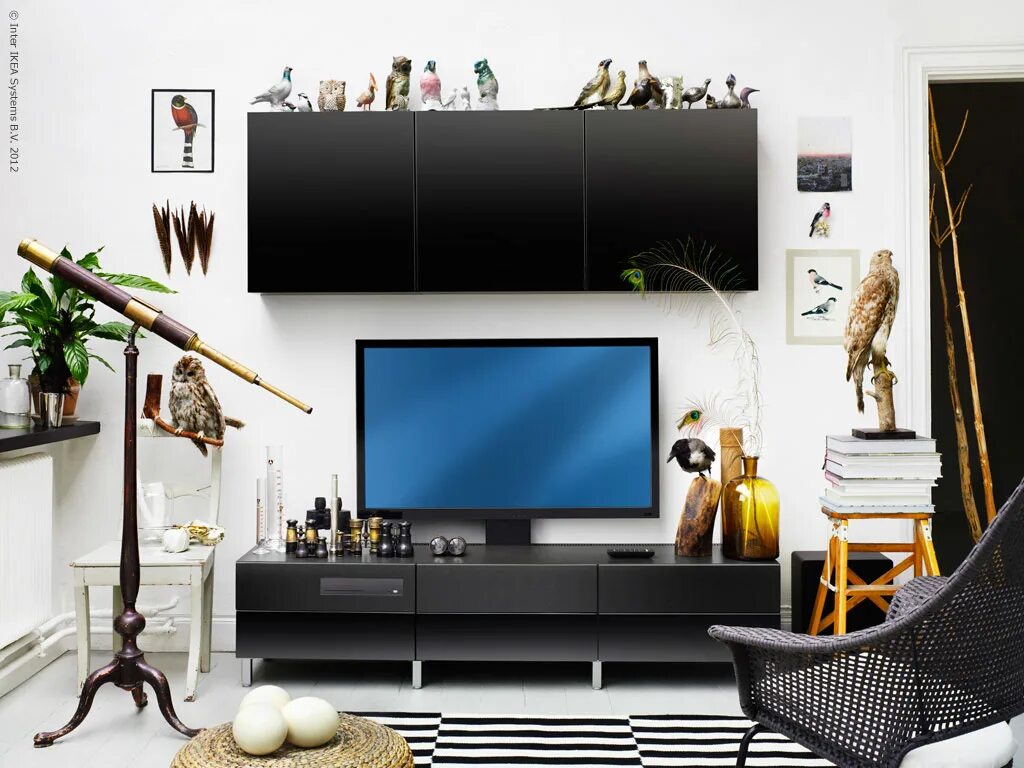 Стильные телевизоры. Мебель для ТВ икеа. Ikea uppleva. Телевизор в интерьере. Гостиная с телевизором.