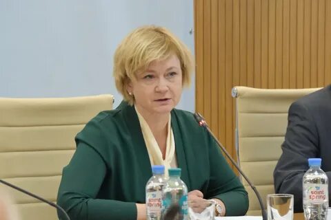 Заведующим сектором