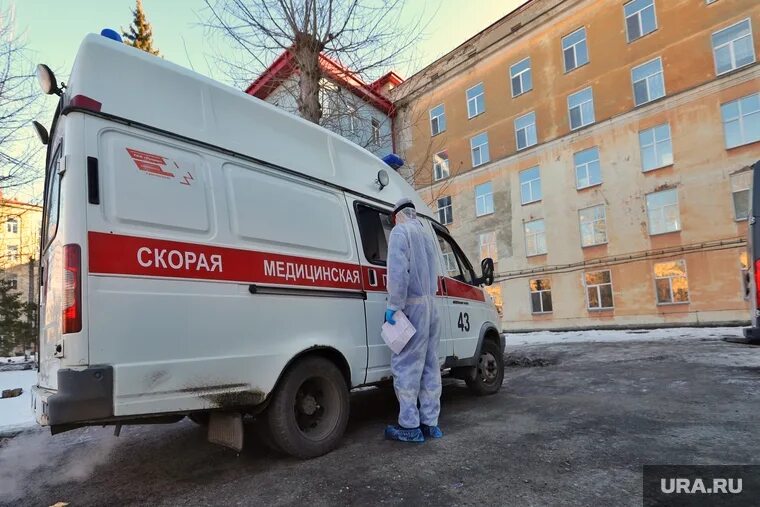Доставили по скорой в больницу. Скорая номер. приёмный покой 2 городской больницы курган. фельдшеры скорой помощи 6 горбольницы в симферополе. фельдшеры приемного покоя горбольница 1 брянск.