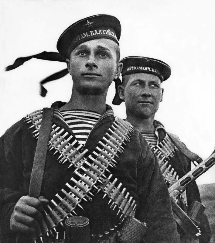 Советские матросы. Советские матросы