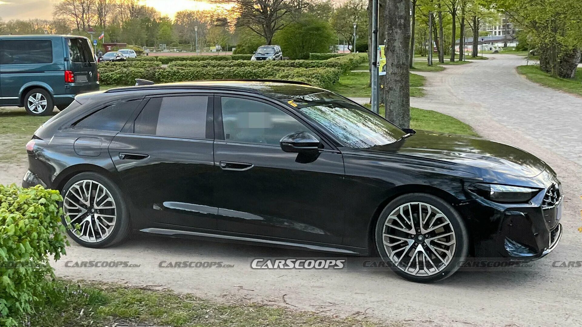 Audi a4 avant s line. Ауди универсал 2023. Ауди а4 авант универсал. Audi a6 c8 универсал. Audi a6 avant e-tron 2022.
