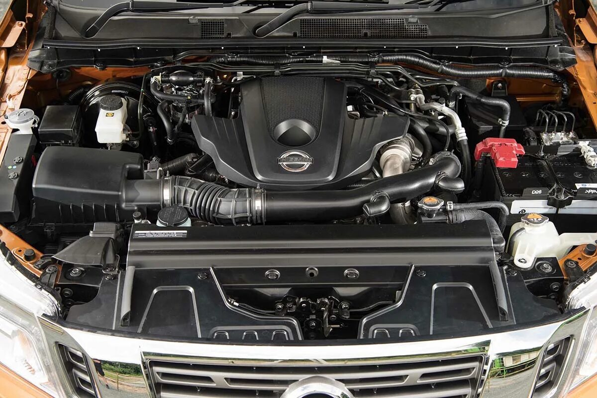 Дизель двигатель ниссан навара. Nissan navara d23. ниссан навара двигатель. nissan navara под капотом. двигатель ниссан навара 2.5.