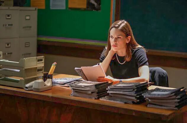 Ле карре в молодости. John writes the 5. Девятые врата фильм 1999. John writes the 5. Писатель ле карре.