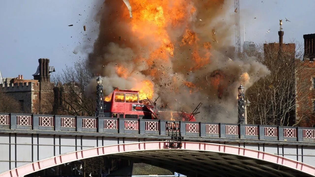 Взрывы в Лондоне (07.07.2005 и 21.07.2005, Великобритания). Взрыв автобуса в Лондоне 2005.