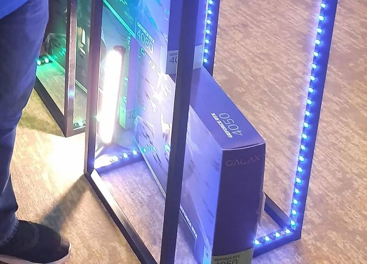 Rtx 4090 коробки. Леново легион 5 rtx2060. Lenovo rtx 4050. Nvidia a30. Lenovo rtx 4050.