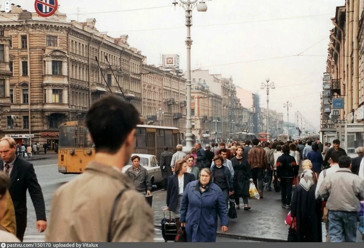 Начало 2000 х годов в россии. Сенная площадь Санкт-Петербург 90-е.
