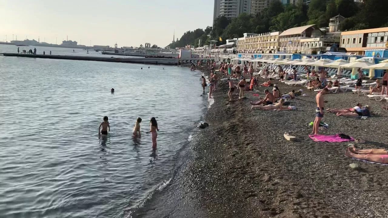 Сочи Адлер сейчас. Море в Адлере сейчас. Море в Сочи сейчас. Море в Адлере в июне.