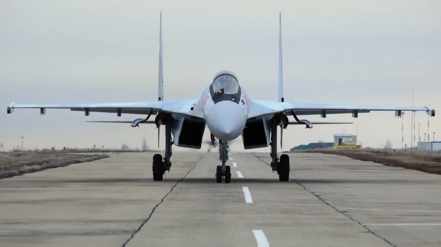 Су-24 всу. Миг-29 9-13. Су-27 всу. Российский истребитель "су-35". Ввс украины 2024.