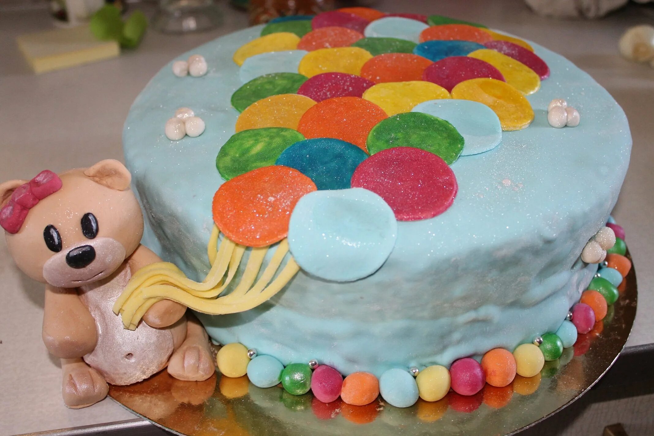 торт из мастики. торт украшенный мастикой. украшение тортов для детей. красивый детский торт для мальчика. украшение торта.