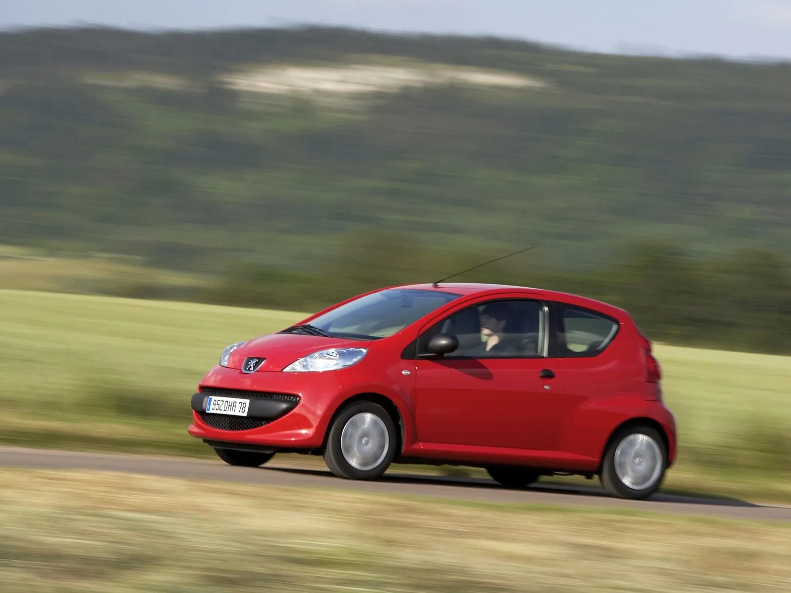 Пежо 208 2014. Peugeot 107 (5-ти дверный). Peugeot 107 2009. Peugeot 107 2005. Пежо 107 хэтчбек.